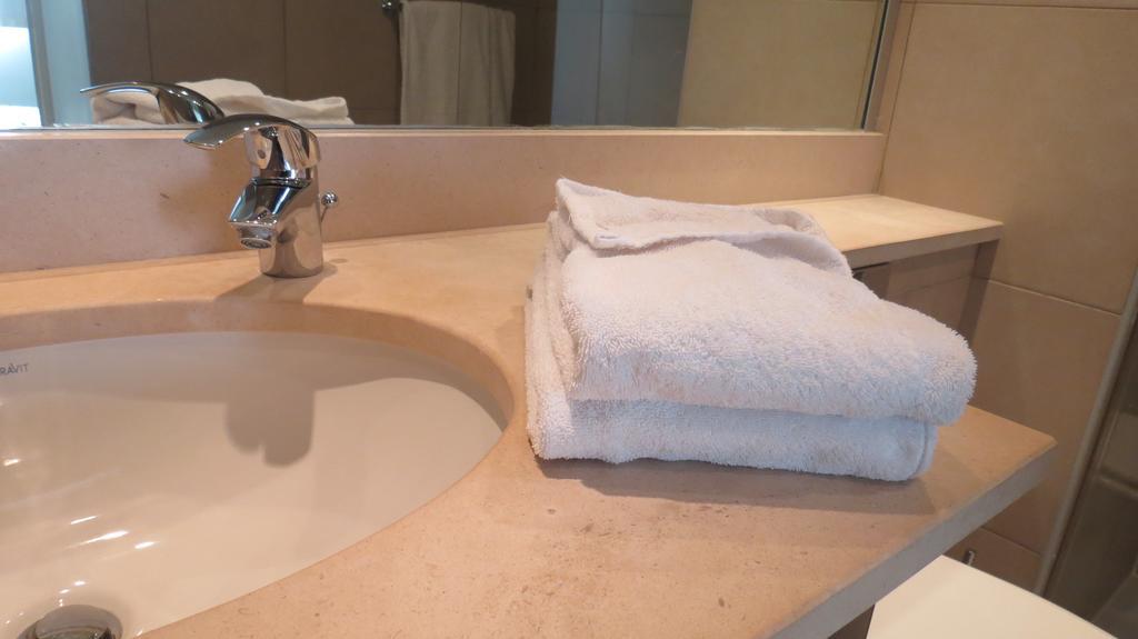 Services Calypso Calanques Hotel