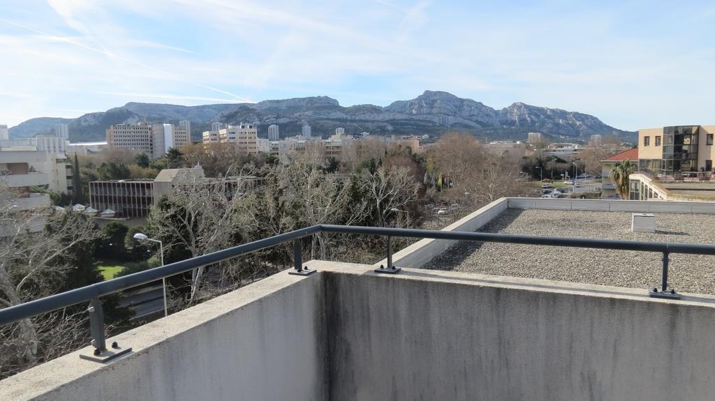 Services Calypso Calanques Marseilles